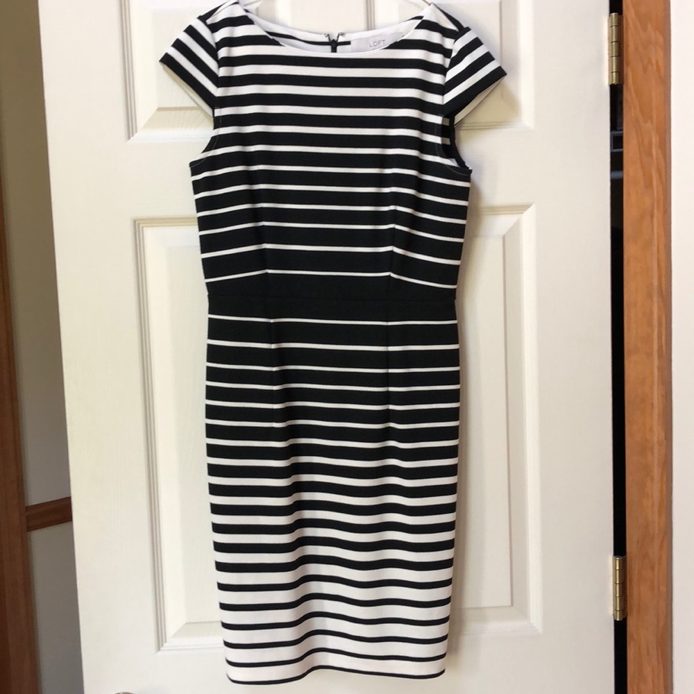 LOFT Petite Cap Sleeve Striped Dress
